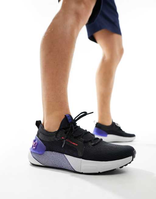 Under Armour HOVR Phantom 3 SE trainers in black