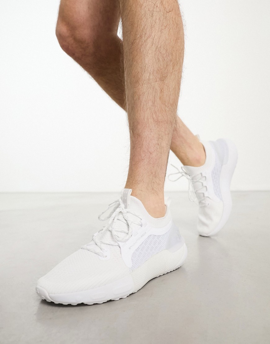Under Armour HOVR Phantom 3 SE trainers in white