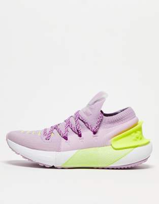 Under Armour - HOVR Phantom 3 - Sneaker in Rosa