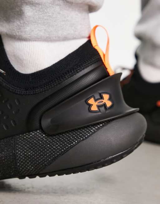 Under Armour HOVR Phantom 3 Storm trainers in black