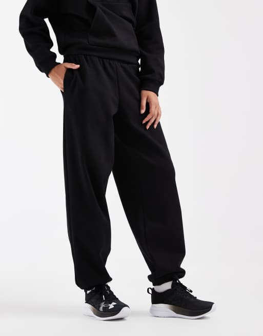 Under Armour Icon fleece joggers in black, 2 of 5