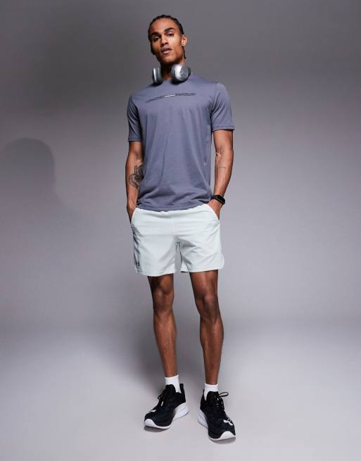Under Armour – Kurzärmliges T-Shirt in Castlerock-Grau mit Rückenprint, 2 von 5