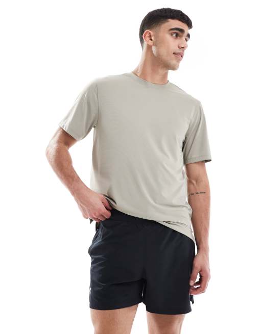 Under Armour launch 5 inch shorts in black , 2 of 5