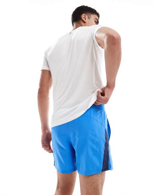 Under Armour – Launch – Blå shorts, 5 tum, 4 av 5