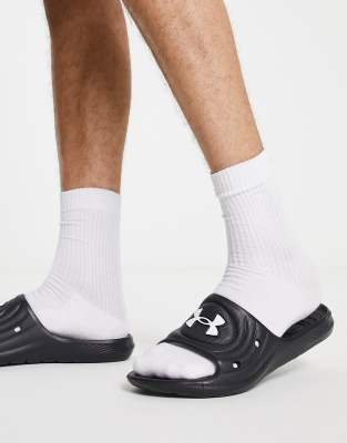 Under Armour Locker IV sliders in black