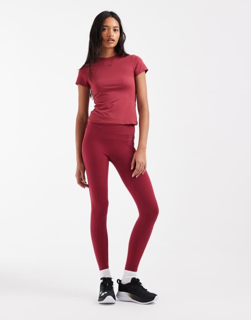 Under Armour Motion fitted short sleeve t-shirt in burgundy, 3 of 4