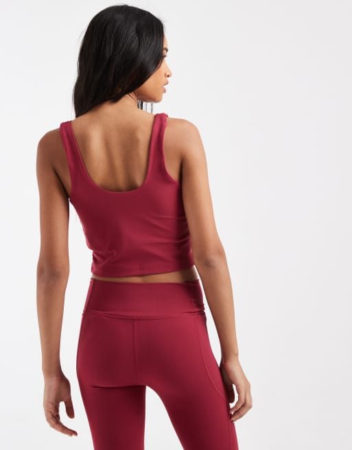 Under Armour Motion tank top in burgundy, 4 of 4