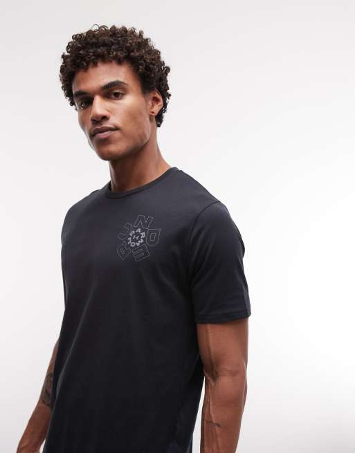Under Armour – Radial Wordmark – Svart t-shirt med korta ärmar, 5 av 5