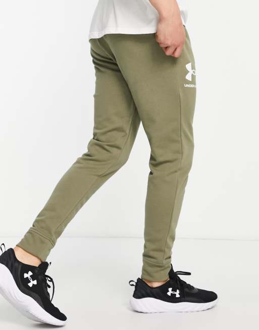 Mens sports pants Under Armour RIVAL TERRY JOGGER green