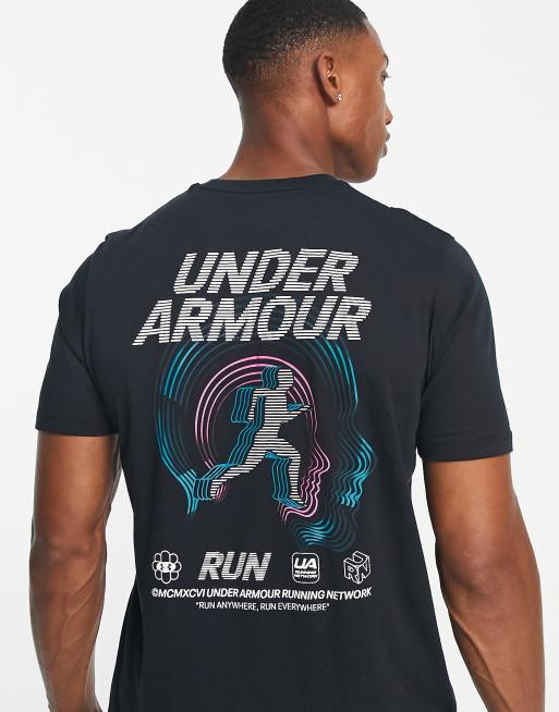 Under Armour - Run Anywhere - T-shirt met print op de achterkant in zwart, 3 van 4