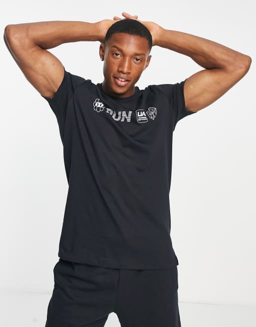 Under Armour Run Anywhere t-shirt with back print in black, 2 of 4
