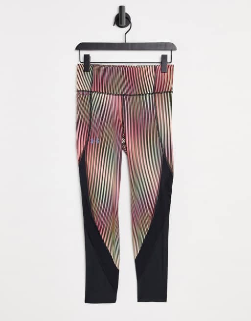 Under Armour – Running Fly Fast – Knöchellange Leggings in Schwarz mit Kontrasteinsätzen und Print