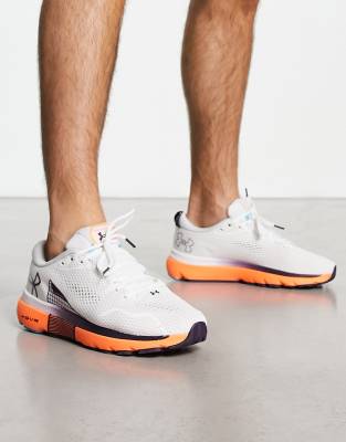 Under Armour Running HOVR Infinite 5 trainers in white/orange