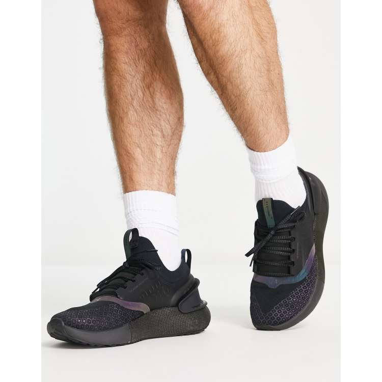 Under Armour Running HOVR Phantom 3 Storm trainers in black | ASOS