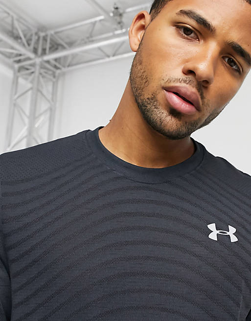 Under Armour seamless wave logo t-shirt in black