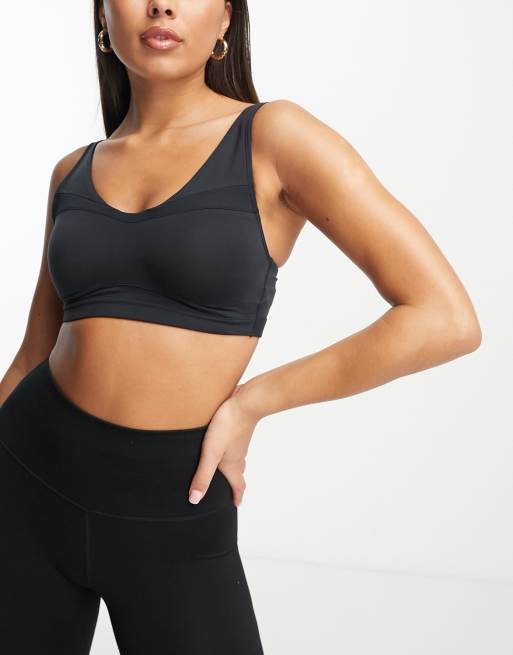 UNDER ARMOUR Sports bra SMARTFORM EVOLUTION with mesh in black