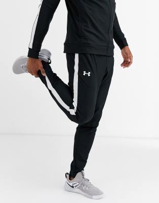 Under Armour - Sportstyle - Pique trainingsbroek in zwart |  GenerationfiveShops