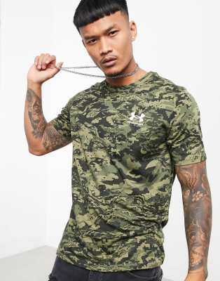 Under Armour t-shirt in camo print |