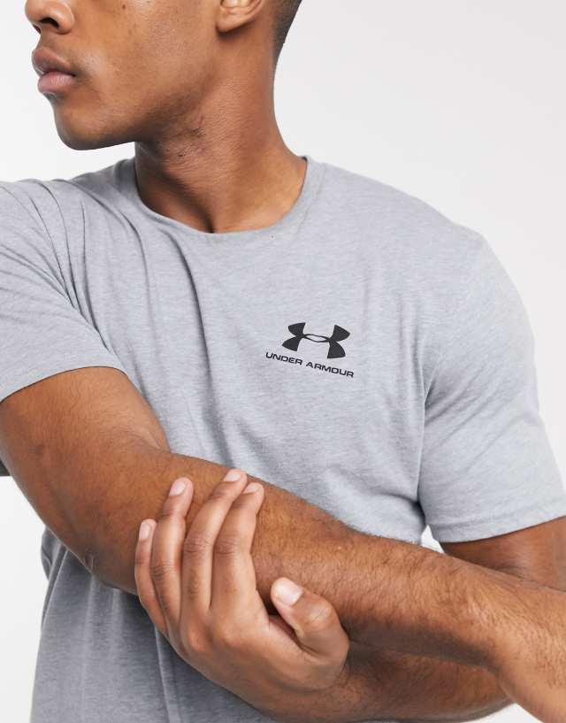 Under Armour - t-shirt with logo in dark grey