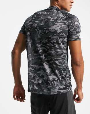 digital camo t shirts under armour