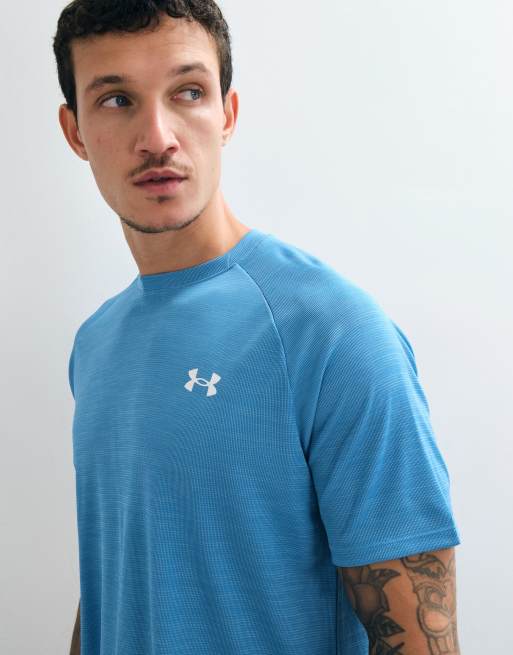 Under Armour Tech camiseta de manga corta texturizada en azul claro, 2 de 5