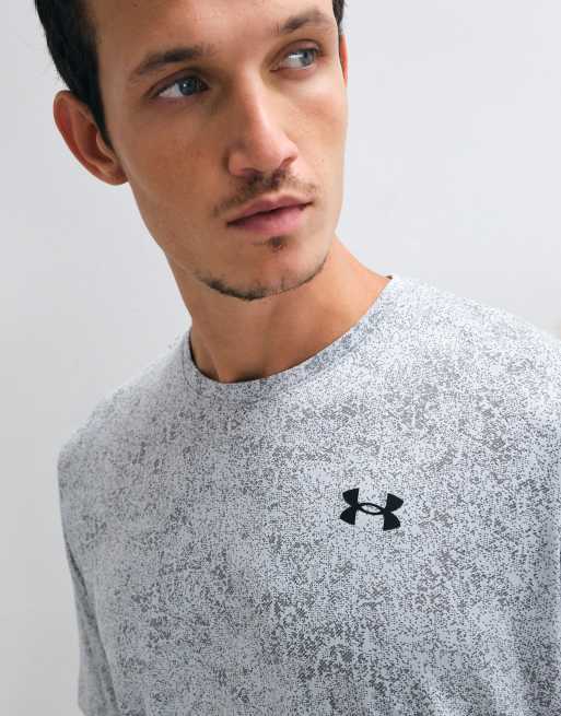 Under Armour Tech Pixelate T-Shirt mit kurzen Ärmeln in Grau, 4 von 5