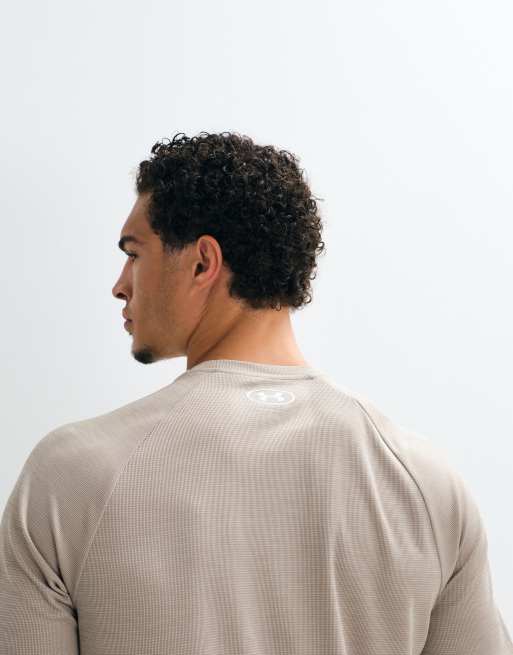 Under Armour Tech tekstureret T-shirt med korte ærmer i taupe, 2 af 5