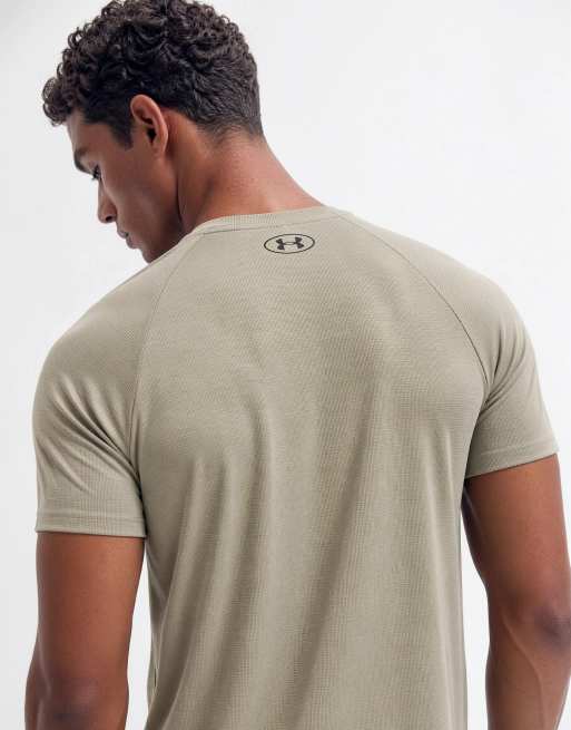 Under Armour Tech teksturowany T-shirt z krótkim rękawem w kolorze jasnobrązowym, 6 z 9