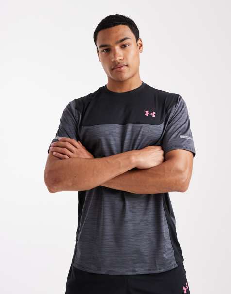 Under Armour – Tech Utility – Czarno-różowy T-shirt - view 1