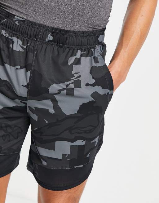 Under armour camo store board shorts