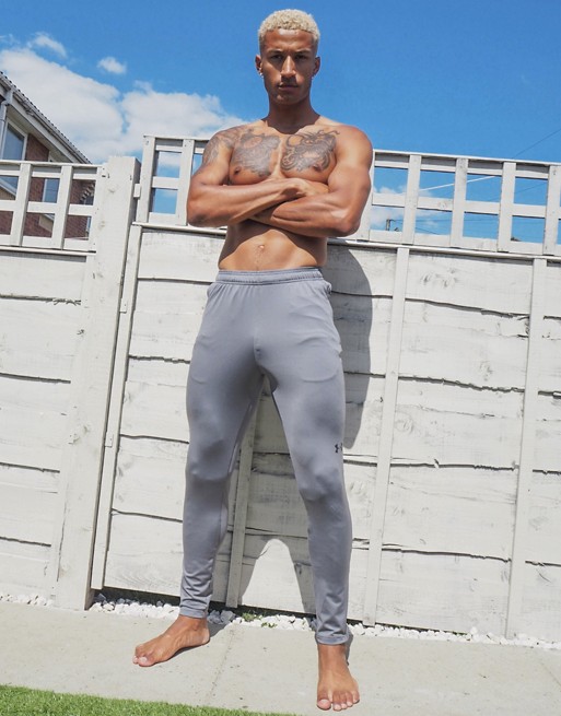 Under Armour Challenger 2 joggers in grey
