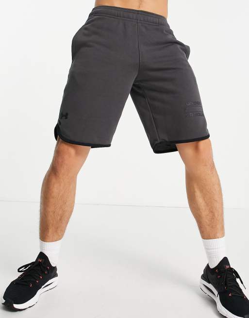 Under Armour – Training Rival – Frottee-Shorts in Grau