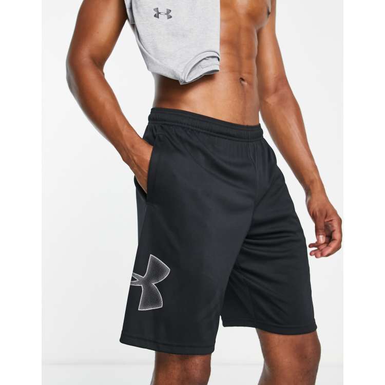 In his first collection with Under Armour, Under Armour Training Short met  ingeweven woordmerk in zwart