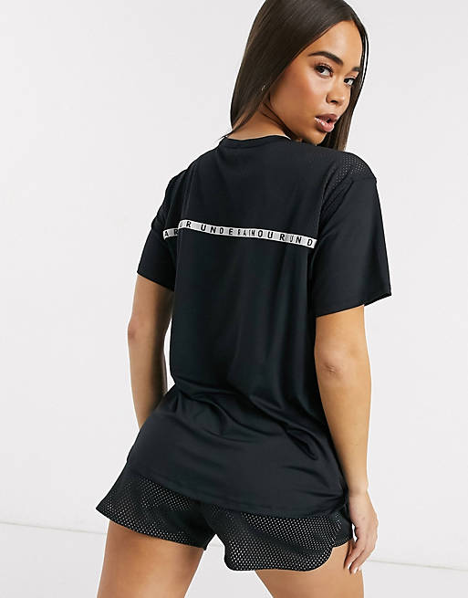https://images.asos-media.com/products/under-armour-training-sport-oversized-t-shirt-in-black/14117348-2?$n_640w$&wid=513&fit=constrain
