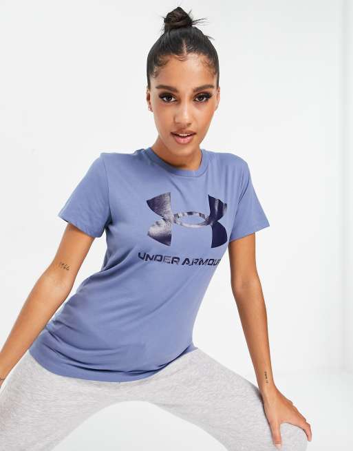 Under Armour – Training Sportstyle – Blå t-shirt med grafiskt tryck