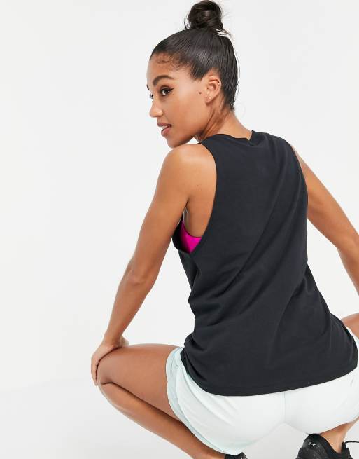 Under Armour - Training - Sportstyle - Tanktop met grafische print in zwart, 2 van 4