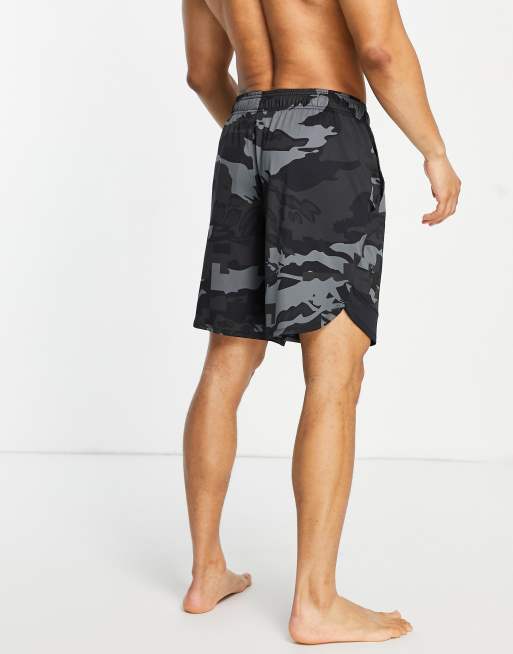 Under armour hotsell camouflage shorts