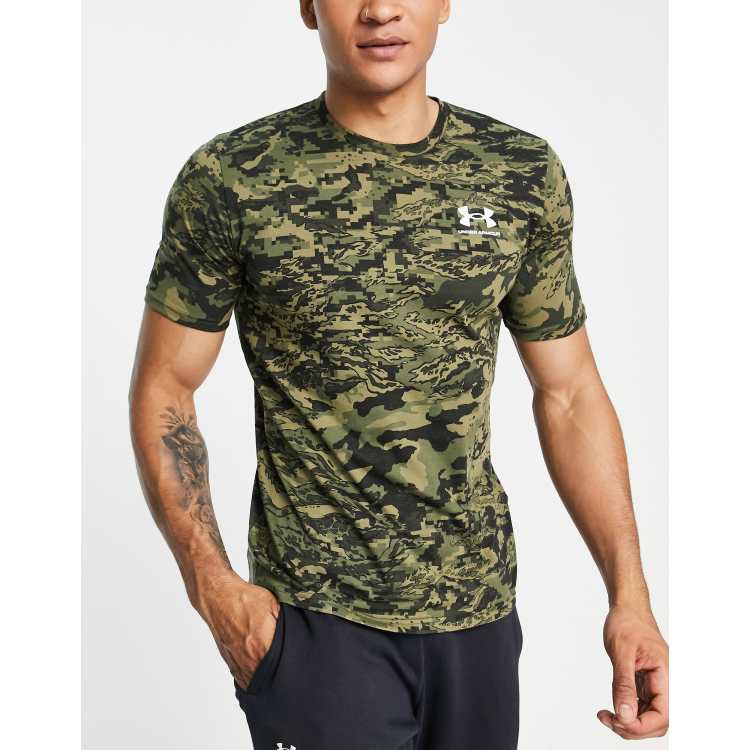 Under Armour CAMO - Print T-shirt - black/khaki/black 