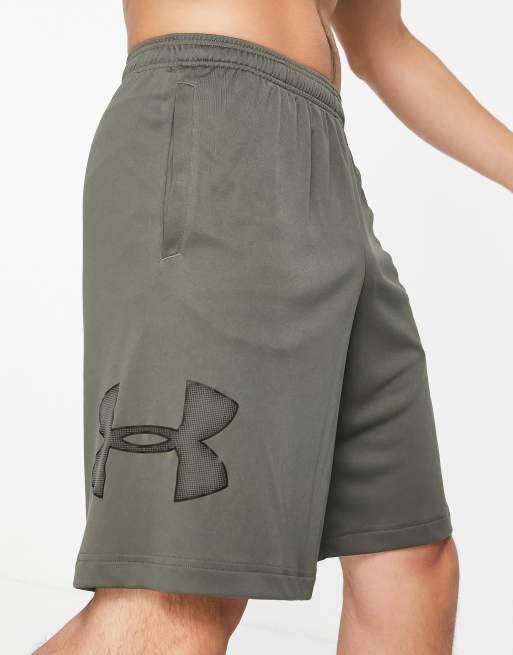 Ua tech hotsell graphic shorts