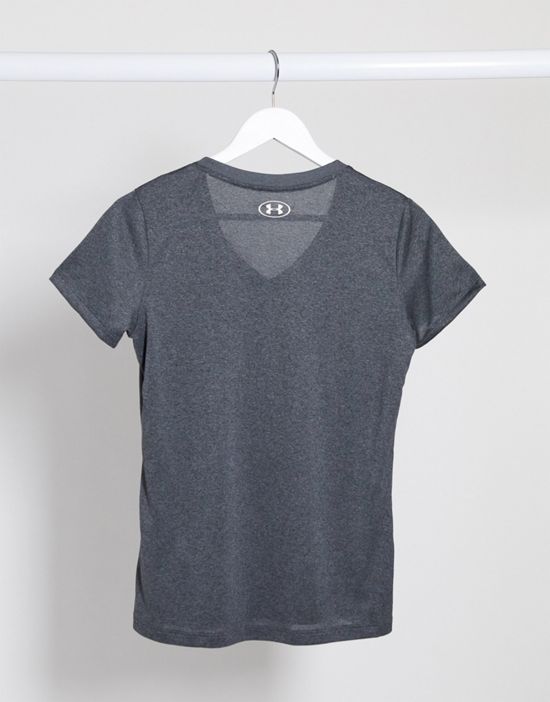 https://images.asos-media.com/products/under-armour-training-tech-v-neck-t-shirt-in-gray/21888069-2?$n_550w$&wid=550&fit=constrain