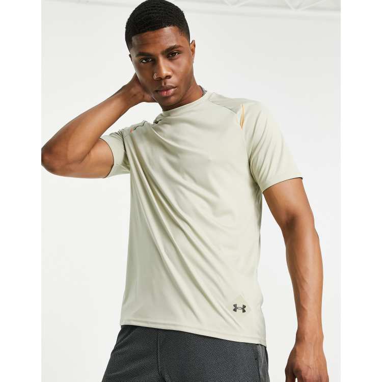 https://images.asos-media.com/products/under-armour-training-terrain-t-shirt-in-stone/202116890-1-stone?$n_750w$&wid=750&hei=750&fit=crop