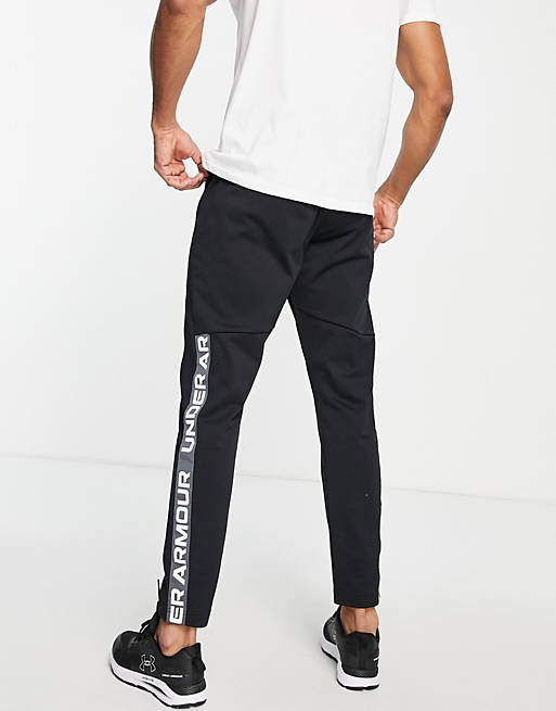  Under Armour Tricot Fashion track pants in black 