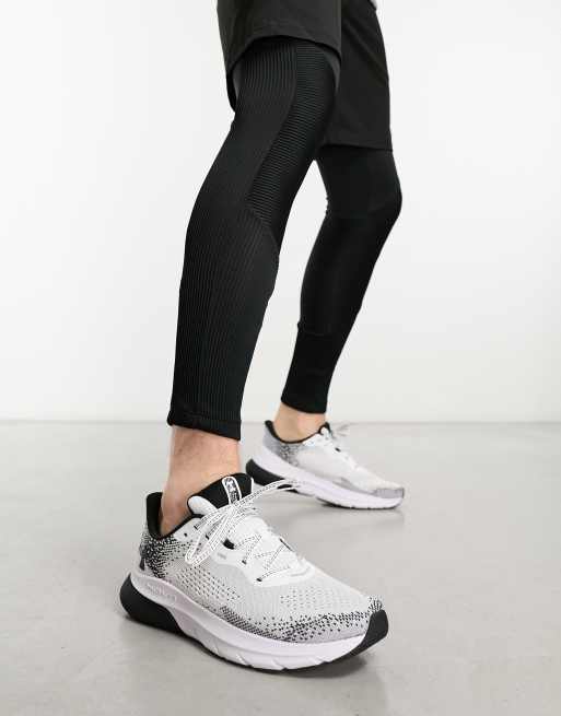 Under Armour UA HOVR Turbulence 2 in white | ASOS