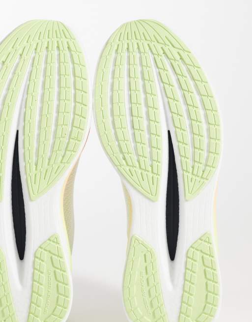 Under Armour Velociti Pro 2 running trainers in white and