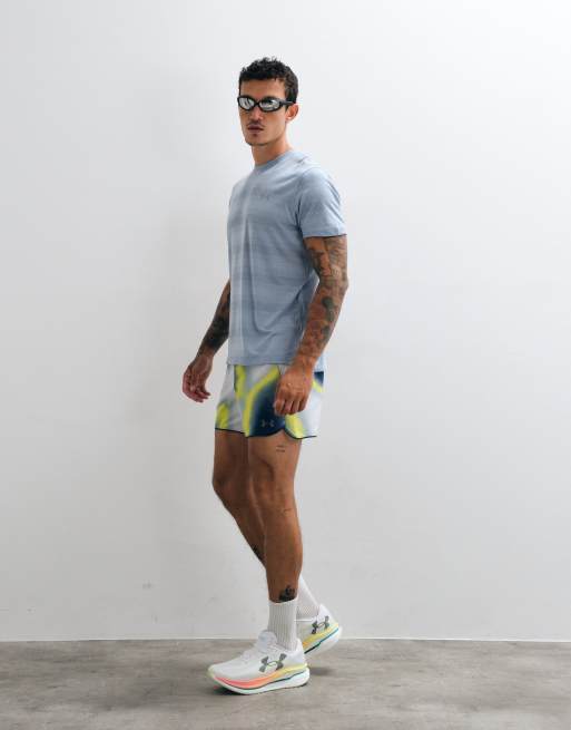 Under Armour Velociti running short sleeve t-shirt in light blue, 2 of 10