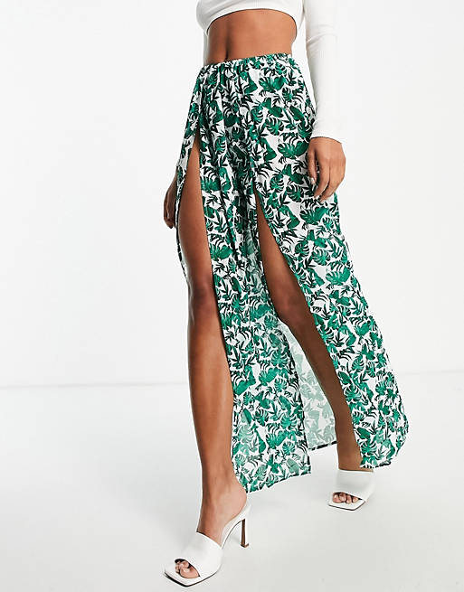Unique 21 split front beach maxi skirt in tropical print