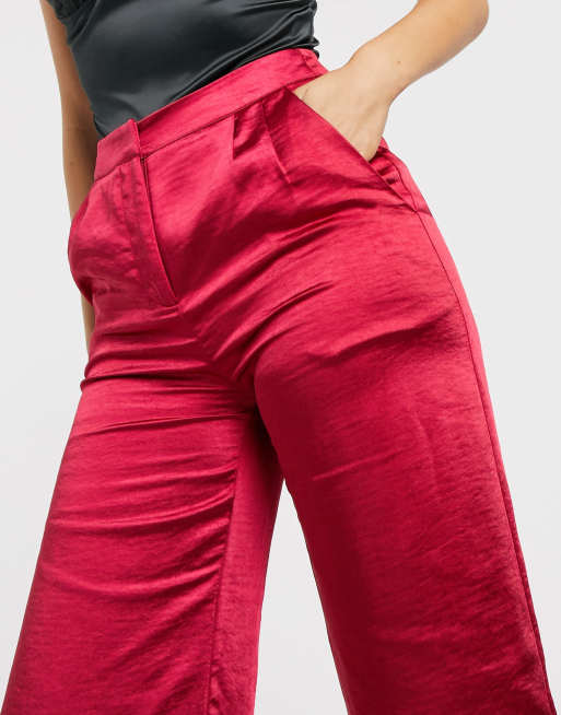 11,164 Red Satin Pants Stock Photos, High-Res Pictures, and Images - Getty  Images