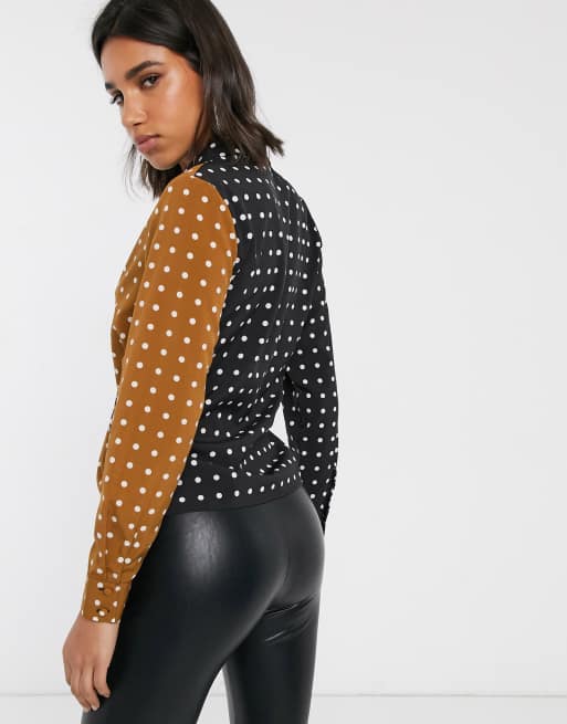 Unique21 - Blusa a portafoglio con laccetto e pois a contrasto, 2 di 4