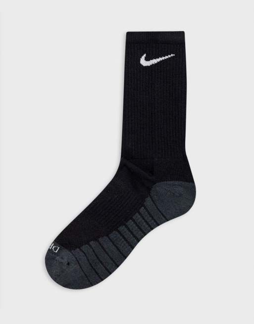 Nike Chaussettes blanches homme Cush crew : : Mode