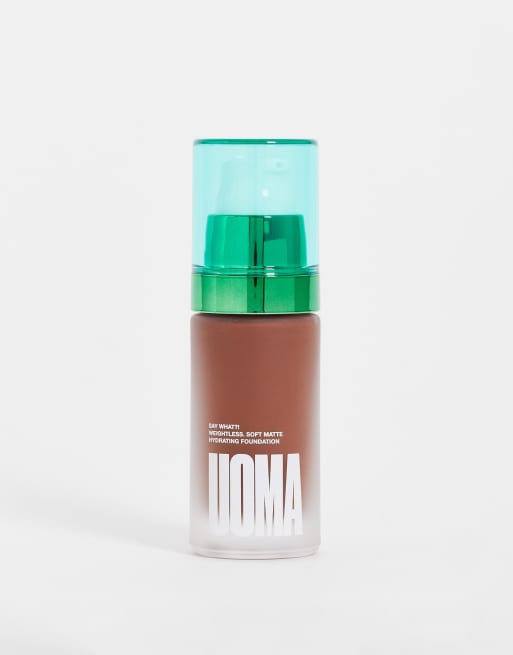 UOMA – Beauty Say What?! Weightless Soft Matte Hydrating  Foundation – Mjuk matt återfuktande foundation